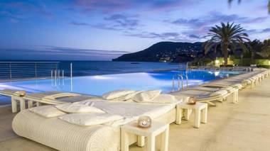 Gran Hotel Sol y Mar - Adults Experience