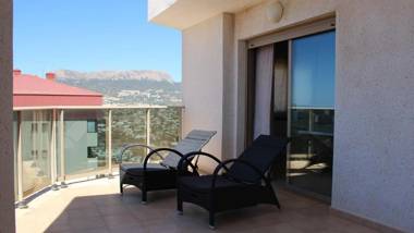 Apartamentos Esmeralda Suites