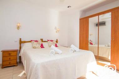 Abahana Villas Airlie