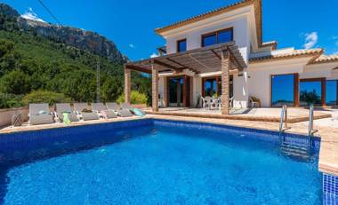 Villa Anis - PlusHolidays
