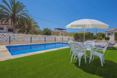 Villa Neus - PlusHolidays