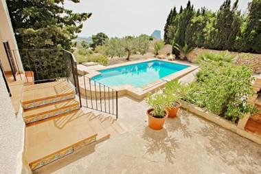 Laura-29A - pretty holiday property with garden and private pool in Calpe
