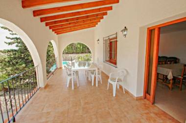 Laura-29A - pretty holiday property with garden and private pool in Calpe