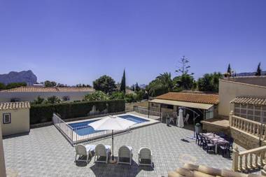 Charming Holiday Home in Calpe with Barbeque