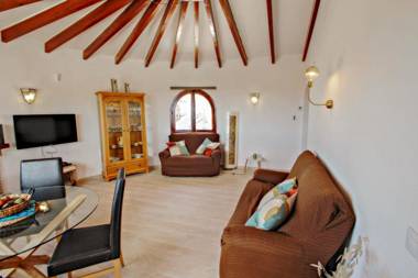 Aaron - holiday home with stunning views and private pool in Calpe