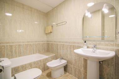 Apartamento con piscina en el centro de Calpe - PUEBLOMAR