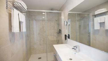 Hotel Chevy & Suites