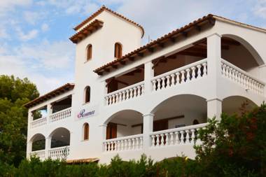 Rosamar Holidays Apartments