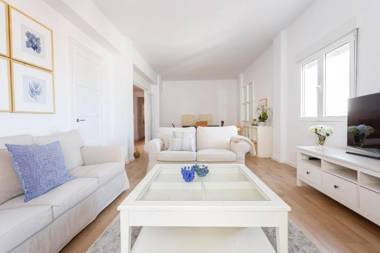 FARO Family Home by Cadiz4Rentals