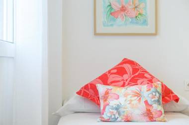 Casa Ros-PLAYA free parking by Cadiz4Rentals