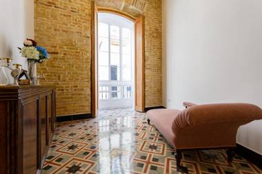 Casa Del COLECCIONISTA by Cadiz4Rentals