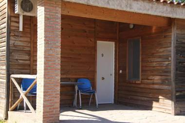 Hostal - Bungalows Camping Cáceres