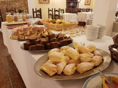 Hospedium Hotel Val de Pinares