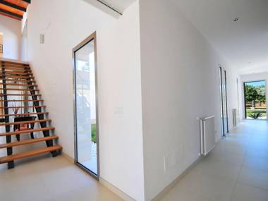 Recently built country house in a minimalist style private pool detached