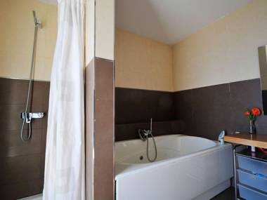 Recently built country house in a minimalist style private pool detached