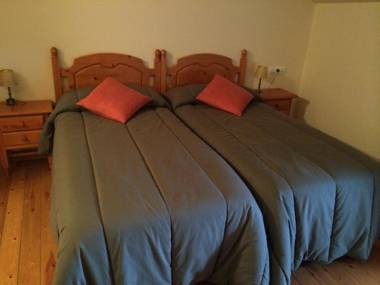 Santuari Mare de Déu Del Mont Restaurant-Hostatgería