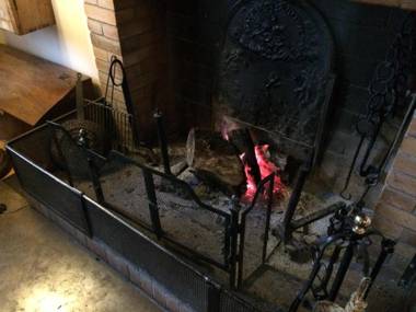 Santuari Mare de Déu Del Mont Restaurant-Hostatgería