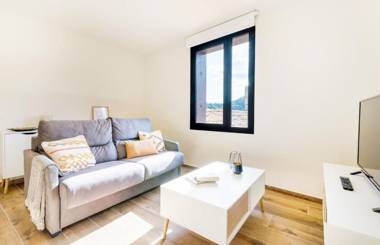 Besalú 22 Apartamento nuevamente renovado con AC