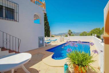Alma - holiday home with private swimming pool in Benitachell