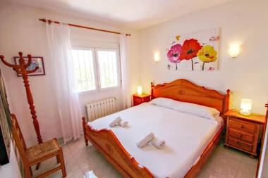 Alma - holiday home with private swimming pool in Benitachell