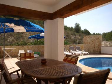 Beautiful holiday home in Moraira with private pool