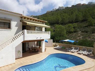 Beautiful holiday home in Moraira with private pool