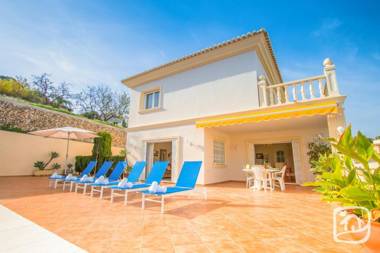 Abahana Villas La Marina