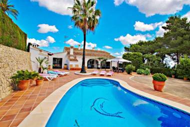 Finca Coello - charming Spanish finca style holiday villa in Benissa