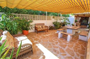 Maria - pretty holiday property with garden and private pool in Benissa