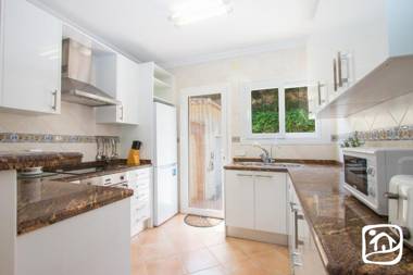 Abahana Villas Baladrar Way