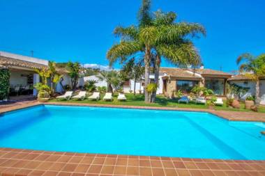 Finca La Coma - modern well-equipped villa with private pool in Benissa
