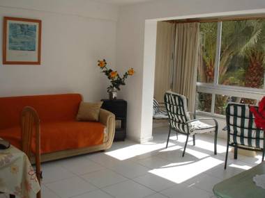 Versalles - Zand Properties