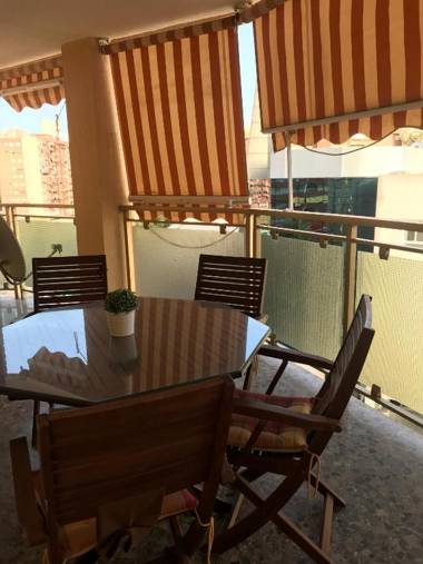 CASA CON VISTAS AL MAR