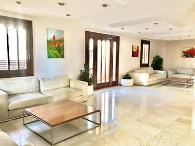 TORRE VALENCIA APARTMENT