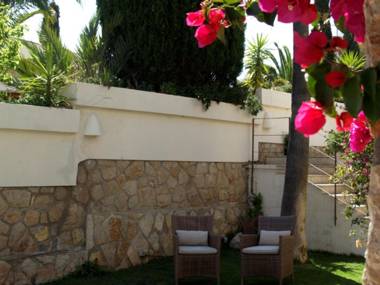 luxury villa in residential area of ​​benidorm