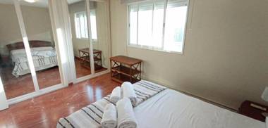 Apartamento Alteanos centrico y confortable soleado con piscina y jardines tenis parking exterior comunitario y la playa andando 10 min