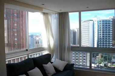 Apartamento Alteanos centrico y confortable soleado con piscina y jardines tenis parking exterior comunitario y la playa andando 10 min