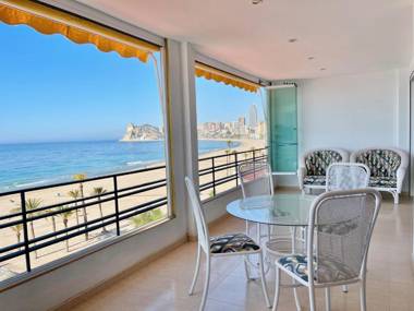 Seafront Dali Apartment