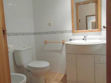 B25 - La Granja Bajo con jardín - Villmor