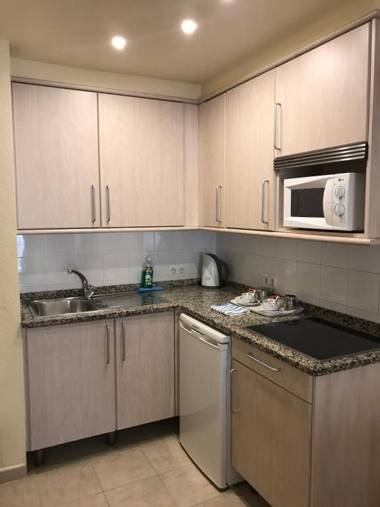 Kingfisher Apartments Benal Beach