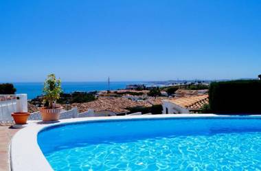 2 bedrooms villa with sea view private pool and furnished terrace at Benalmadena 2 km away from the beach