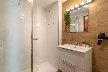 VB Golondrinas Recently Renovated 2BDR Apt