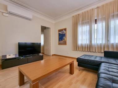 Classbedroom Bonanova Apartment