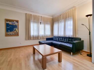 Classbedroom Bonanova Apartment