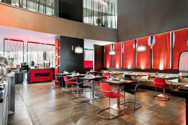 Hotel Barcelona Condal Mar Affiliated by Meliá