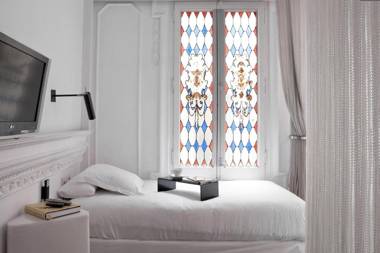 Chic & Basic Born Boutique Hotel