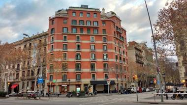 Casa Consell Gran Via Guest House