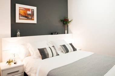 Feelathome Poblenou Beach Apartments