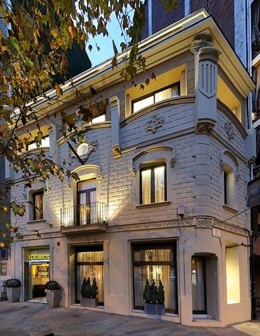 Hostemplo Sagrada Familia