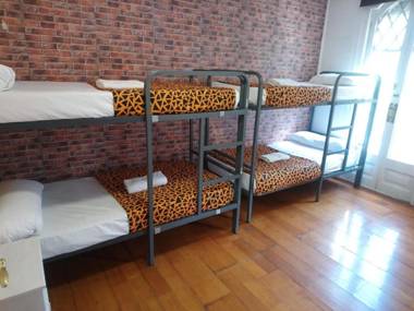 Diagonal House Hostel